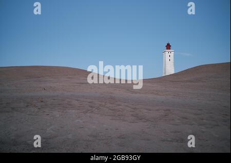 Dunes et phare, heure bleue, Rubjerg Knude, entre Lonstrup et Lokken, municipalité de Hjorring Danemark Banque D'Images