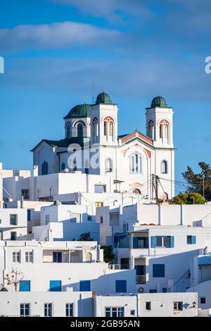 Eglise orthodoxe grecque, ville portuaire de Naoussa, île de Paros, Cyclades, Grèce Banque D'Images