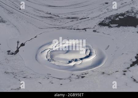 Bulle de boue, pot de boue, zone à haute température Namaskaro ou Namskard, Namafjall, Myvatn ou Myvatn, Islande du Nord, Islande Banque D'Images