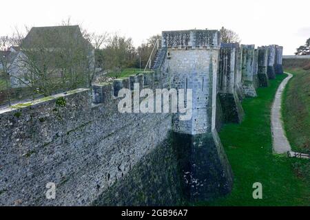 Mur de ville, remparts, ville médiévale de Provins, sur la liste du patrimoine mondial culturel et naturel de l'UNESCO depuis 2001, département de Seine-et-Marne Banque D'Images