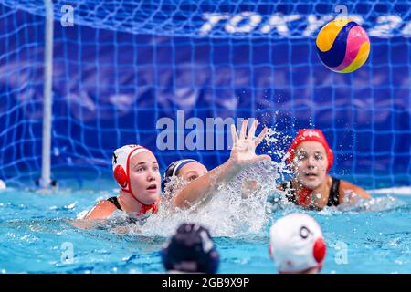 TOKYO, JAPON - AOÛT 3 : Emma Wright du Canada, Melissa Seidemann des États-Unis lors du match de quart-finale des femmes du tournoi olympique de water-polo de Tokyo 2020 entre le Canada et les États-Unis au Tatsumi Waterpolo Centre le 3 août 2021 à Tokyo, Japon (photo de Marcel ter Bals/Orange Pictures) crédit : Orange pics BV/Alay Live News Banque D'Images