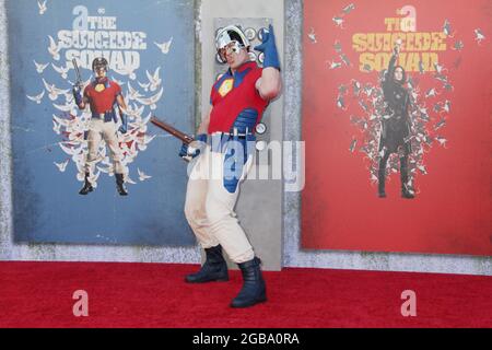 Los Angeles, Californie, États-Unis. 2 août 2021. John Cena 08/02/2021 la première de “The suicide Squad” tenue au Regency Village Theatre de Los Angeles, CA photo par Izumi Hasegawa/HollywoodNewsWire.net crédit: Hollywood News Wire Inc./Alay Live News Banque D'Images