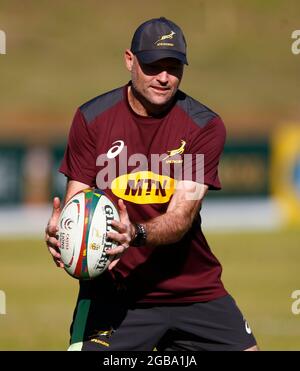 Jacques Nienaber (entraîneur en chef) d'Afrique du Sud pendant une session de formation à Western province HPC, Bellville, Western Cape, Afrique du Sud. Date de la photo: Lundi 2 août 2021. Banque D'Images