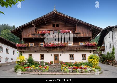 Wildschönau, Autriche; 29 juillet 2021 - UNE cabane typique en rondins du Tyrol en Autriche Banque D'Images