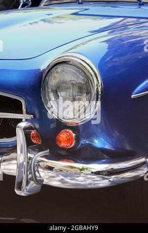 Kiev, Ukraine - 10 juin 2017: Mercedes-Benz 190 SL (1959). Supercar Royal. Voiture rétro Banque D'Images