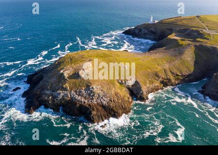 vue aérienne de Trevose Head et phare, Cornouailles, Angleterre, Royaume-Uni, Europe Banque D'Images