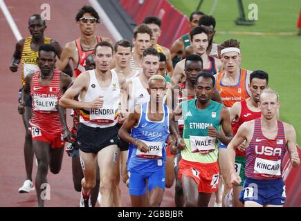 Tokyo, Japon. 03ème août 2021. Les athlètes se disputent les 5000 M de mens aux Jeux Olympiques d'été de Tokyo 2020 à Tokyo, au Japon, le mardi 3 août 2021. Photo de Bob Strong/UPI crédit: UPI/Alay Live News Banque D'Images