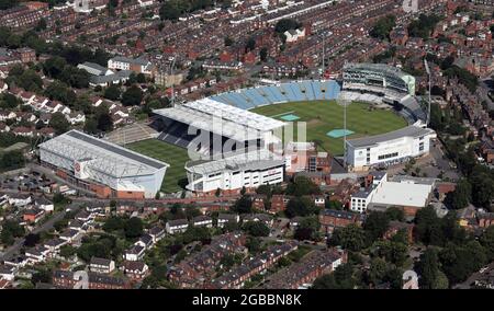 Vue aérienne du stade Emerald Headingley (terrain de cricket de Headingley), Leeds Banque D'Images