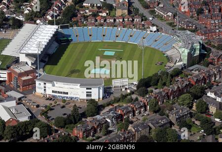 Vue aérienne du terrain de cricket du Yorkshire, Headingley, Leeds Banque D'Images