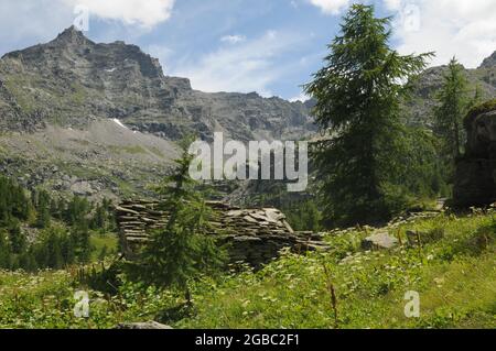 Lago di Dres in Valle Orco nel Parco Nazionale del gran Paradiso in Piemonte Banque D'Images