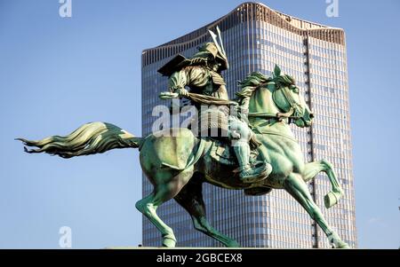 Statue de Kusunoki Masashige, célèbre guerrier samouraï du XIVe siècle au Japon. Banque D'Images