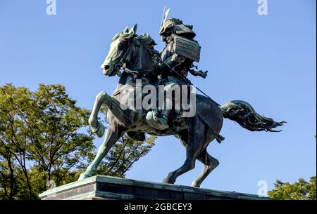 Statue de Kusunoki Masashige, célèbre guerrier samouraï du XIVe siècle au Japon. Banque D'Images