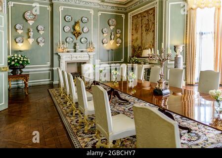 Vue intérieure d'une salle à manger leeds Castle kent england UK Banque D'Images