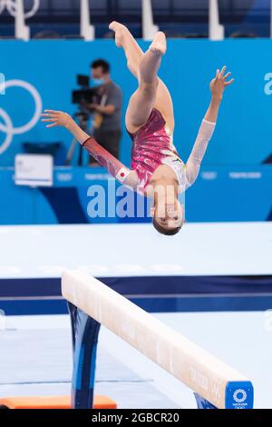 Tokyo, Japon, 03 août 2021 : Urara Ashikawa (357) du Japon se produit en faisceau lors de la finale de l'appareil des Jeux Olympiques de Tokyo en 2020 au Centre de gymnastique Ariake de Tokyo, au Japon. Daniel Lea/CSM} Banque D'Images