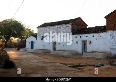 Une maison de village à la campagne Banque D'Images