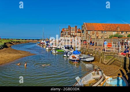 Le quai à Blakeney près de Holt, Norfolk, Angleterre. ROYAUME-UNI. Banque D'Images