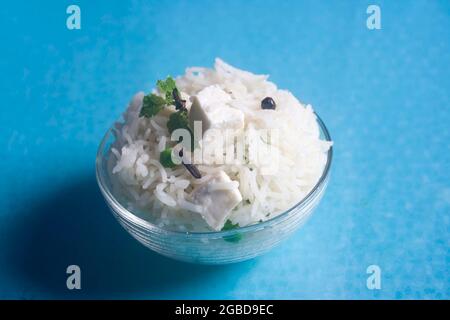 Veg Pulav ou Pulao, fait à base de riz basmathi, bol en verre Banque D'Images