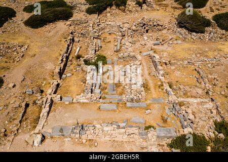 Vue aérienne des ruines de l'ancienne ville dorique d'Itanos sur la côte éloignée de l'est de la Crète, Grèce Banque D'Images