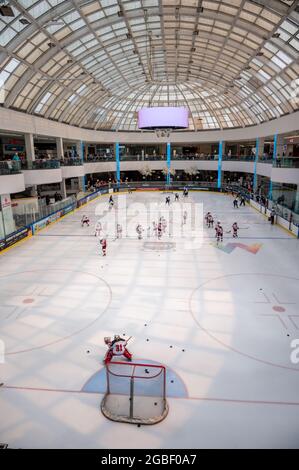 Edmonton (Alberta) - le 1er août 2021 : hockey sur glace au West edmonton Mall Ice Palace. Banque D'Images