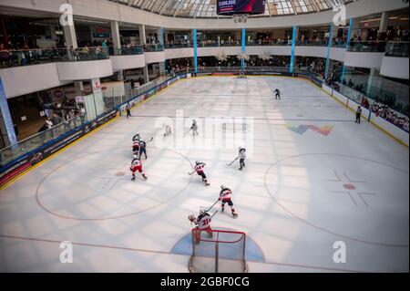 Edmonton (Alberta) - le 1er août 2021 : hockey sur glace au West edmonton Mall Ice Palace. Banque D'Images