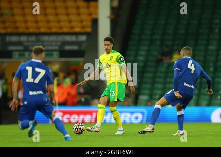 3 août 2021 ; Carrow Road, Norwich, Royaume-Uni. Football amical avant la saison, Norwich City contre Gillingham ; Jonathan Tomkinson de Norwich City Banque D'Images