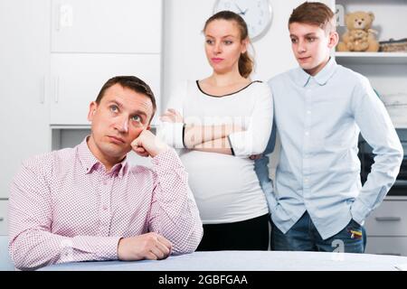 Les membres de la famille argumentent Banque D'Images