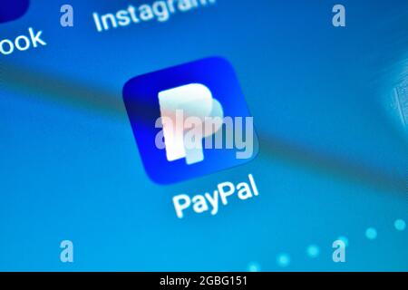 DELHI, INDE - 27 MAI 2018 : icône PayPal sur smartphone, gros plan du logo PayPal sur Mobile Banque D'Images