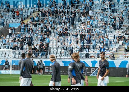 Malmö, Suède. 03ème août 2021. Les fans de football de Malmö FF ont été vus sur les tribunes lors du match de qualification de la Ligue des Champions entre Malmö FF et le Rangers FC à Eleda Stadion à Malmö. (Crédit photo : Gonzales photo/Alamy Live News Banque D'Images