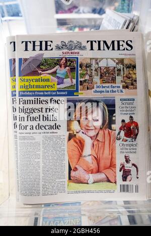 Le journal The Times, intitulé « les familles font face à la plus forte augmentation des factures de carburant depuis dix ans », et Delia Smith, première page le 31 juillet 2021 à Londres, Royaume-Uni Banque D'Images