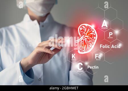 Nutriments essentiels pour la santé de la rate, y compris la pectine, l'acide folique, la vitamine P, le Ferrum. Portrait flou du médecin tenant un dessin esquissé rouge mis en évidence Banque D'Images