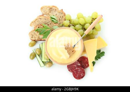 Fondue au fromage savoureuse isolée sur fond blanc Banque D'Images