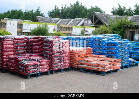 Sacs de compost à vendre Banque D'Images