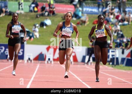 ZEFFOU POATY Maud , OMBISSA-DZANGUE Orlann et BERGER Eva séries 100 m Womens lors des championnats de France d'athlétisme 2021 du 25 juin 2021 au stade Josette et Roger Mikulak à Angers, France - photo Laurent Lairys / DPPI Banque D'Images