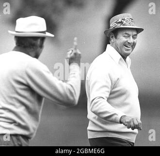 Austin, Texas, États-Unis, vers 1980: Le golfeur Sam Snead en action au tournoi Legends of Golf, avec des pros de plus de 50 ans, au club d'Onion Creek. ©Bob Daemmrich Banque D'Images