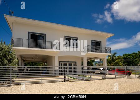 Key Largo, FL, USA - 1 août 2021: Style de maisons à Key Largo Florida Keys USA Banque D'Images