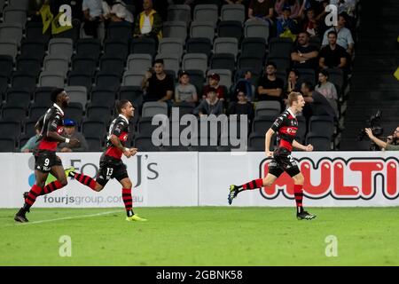 SYDNEY, AUSTRALIE - 15 MARS : Daniel Wilmering, de Western Sydney Wanderers, célèbre son but lors du match de football Hyundai A-League entre Western Sydney Wanderers FC et Wellington Phoenix le 15 mars 2021 au Bankwest Stadium de Sydney, en Australie. Credit: Damian Briggs/Speed Media/Alamy Live News Banque D'Images