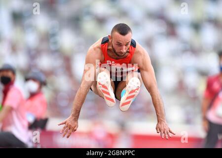 Tokyo, Japon. Crédit: MATSUO. 5 août 2021. Er Necati (TUR) Athlétisme : Triple Jump final masculin lors des Jeux Olympiques de Tokyo 2020 au Stade National de Tokyo, Japon. Credit: MATSUO .K/AFLO SPORT/Alay Live News Banque D'Images