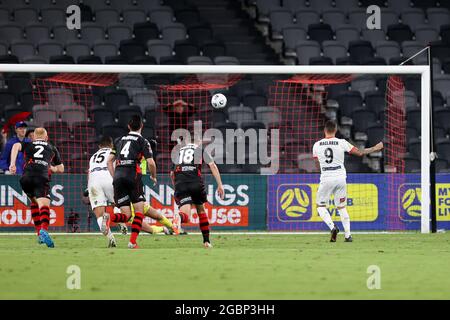 SYDNEY, AUSTRALIE - 02 MARS : Jamie Maclaren, de Melbourne City, a obtenu un score sur la pénalité lors du match de football Hyundai A-League entre le Western Sydney Wanderers FC et le Melbourne City FC le 02 mars 2021 au Bankwest Stadium de Sydney, en Australie. (Photo par Speed Media/Icon Sportswire)Credit: Pete Dovgan/Speed Media/Alamy Live News Banque D'Images