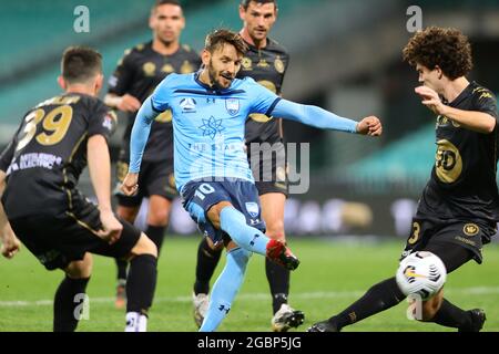 SYDNEY, AUSTRALIE - 23 MAI : Milos Ninkovic du FC Sydney tire à son but lors du match DE football A-League entre le FC Sydney et le FC Western Sydney Wanderers le 23 mai 2021 au Sydney Cricket Ground à Sydney, en Australie. Credit: Pete Dovgan/Speed Media/Alay Live News Banque D'Images