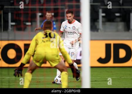 SYDNEY, AUSTRALIE - 02 MARS : Jamie Maclaren, de Melbourne City, contrôle le ballon lors du match de football Hyundai A-League entre le Western Sydney Wanderers FC et le Melbourne City FC le 02 mars 2021 au Bankwest Stadium de Sydney, en Australie. Crédit : Steven Markham/Speed Media/Alay Live News Banque D'Images