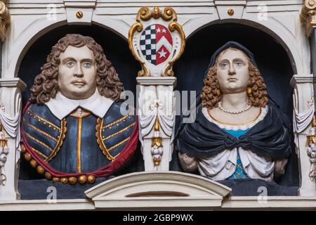 Angleterre, Hampshire, Romsey, Abbaye de Romsey, le monument élisabéthain de la famille St.Barbe Banque D'Images