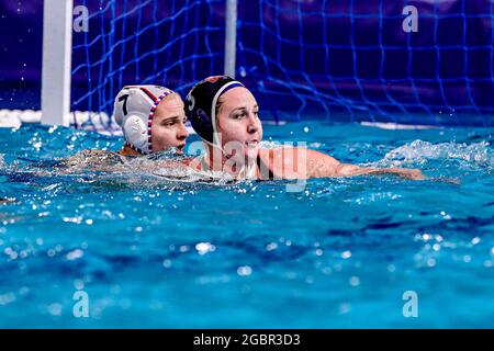 TOKYO, JAPON - AOÛT 5 : Alena Serzhantova du ROC, Melissa Seidemann des États-Unis lors du tournoi olympique de Tokyo 2020 rencontre féminine entre l'équipe ROC et l'équipe des États-Unis au Tatsumi Waterpolo Centre le 5 août 2021 à Tokyo, Japon (photo de Marcel ter Bals/Orange Pictures) Banque D'Images