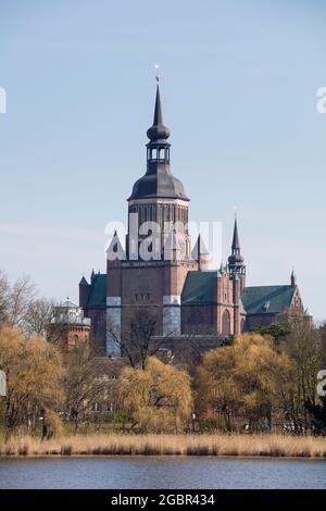 Géographie / voyage, Allemagne, Mecklenburg-Ouest Pomerania, Allemagne, Ile de Ruegen, STRALSUND, INFO-AUTORISATION-DROITS-SUPPLÉMENTAIRES-NON-DISPONIBLE Banque D'Images