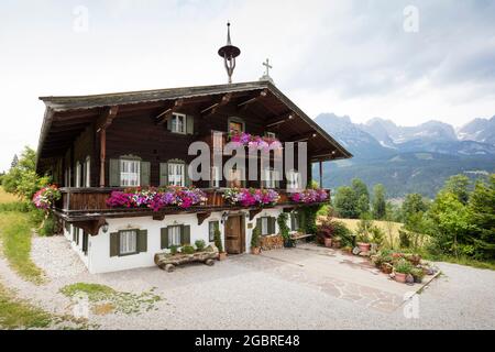 Géographie / voyage, Autriche, Alpes de Kitzbuehel, Ellmau, maison de médecin de montagne, cabinet de médecin de montagne, LIBERTÉ DE Panorama Banque D'Images