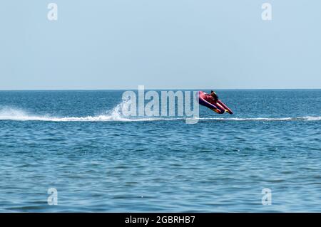 kite surf dans la mer Banque D'Images