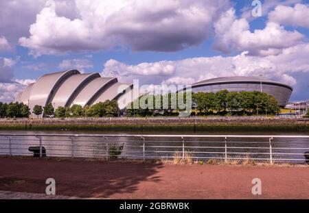 Vue sur la SEC Armadillo et la SSE Hydro, Glasgow Banque D'Images