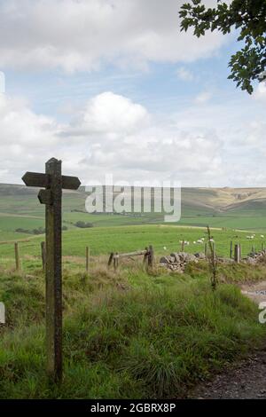 Shining Tor et le Cat and Fiddle Inn Macclesfield Cheshire Angleterre Banque D'Images