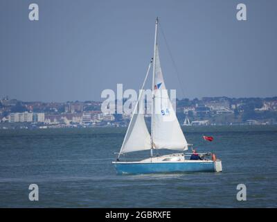 Sheerness, Kent, Royaume-Uni. 5 août 2021. Météo au Royaume-Uni : une journée ensoleillée et chaude à Sheerness, dans le Kent. Crédit : James Bell/Alay Live News Banque D'Images