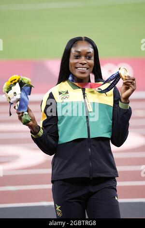 Elaine THOMPSON (JAM) lauréate de la médaille d'or lors des Jeux Olympiques Tokyo 2020, cérémonie de la médaille de 200m des femmes athlétiques le 4 août 2021 au stade olympique de Tokyo, Japon - photo Yuya Nagase / photo Kishimoto / DPPI Banque D'Images