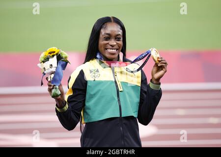 Elaine THOMPSON (JAM) lauréate de la médaille d'or lors des Jeux Olympiques Tokyo 2020, cérémonie de la médaille de 200m des femmes athlétiques le 4 août 2021 au stade olympique de Tokyo, Japon - photo Yuya Nagase / photo Kishimoto / DPPI Banque D'Images